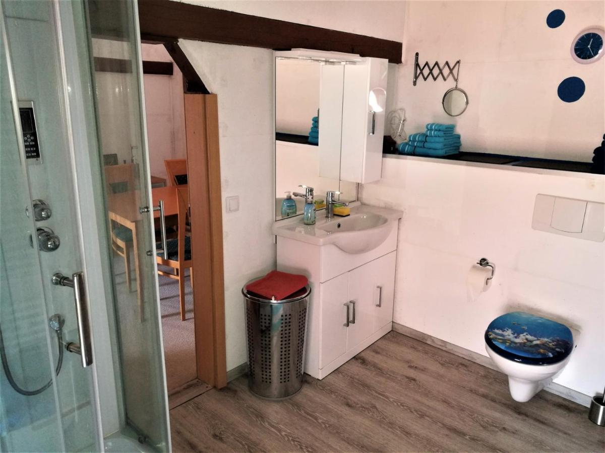 Familienfreundliches Ferienhaus Mit 3 Schlafzimmern Oldisleben Esterno foto