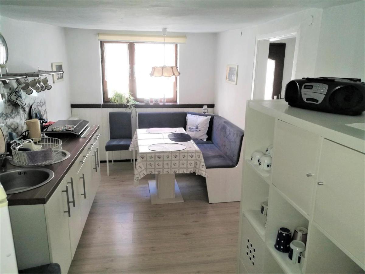 Familienfreundliches Ferienhaus Mit 3 Schlafzimmern Oldisleben Esterno foto