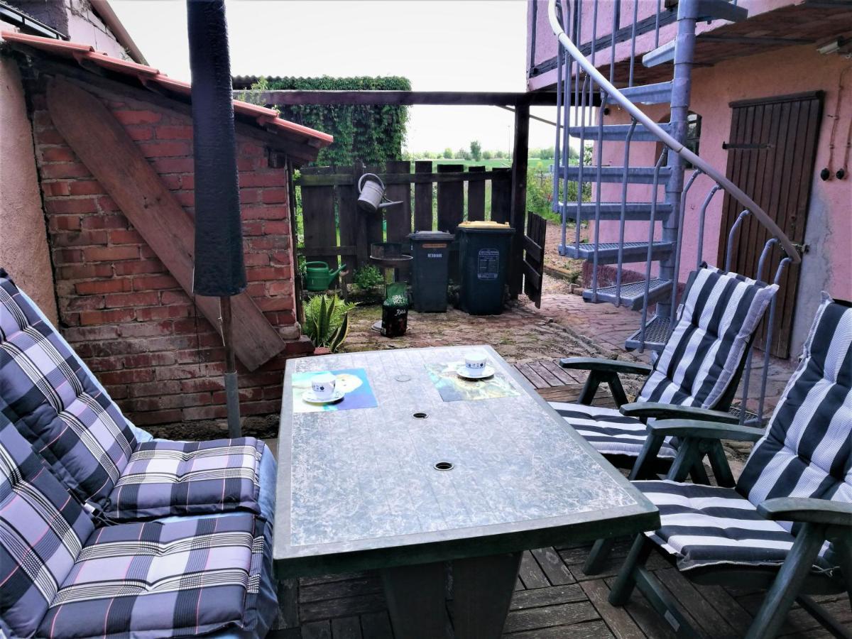 Familienfreundliches Ferienhaus Mit 3 Schlafzimmern Oldisleben Esterno foto