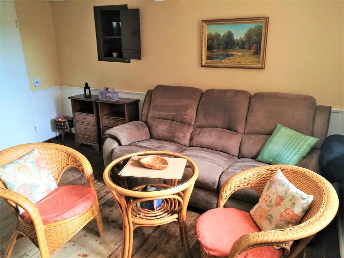 Familienfreundliches Ferienhaus Mit 3 Schlafzimmern Oldisleben Esterno foto